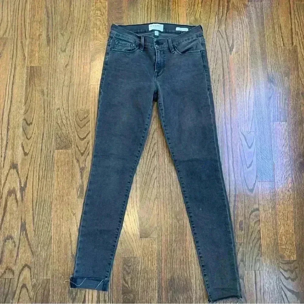 FRAME Denim LE SKINNY DE JEANNE Raw Hem Jeans Size 27